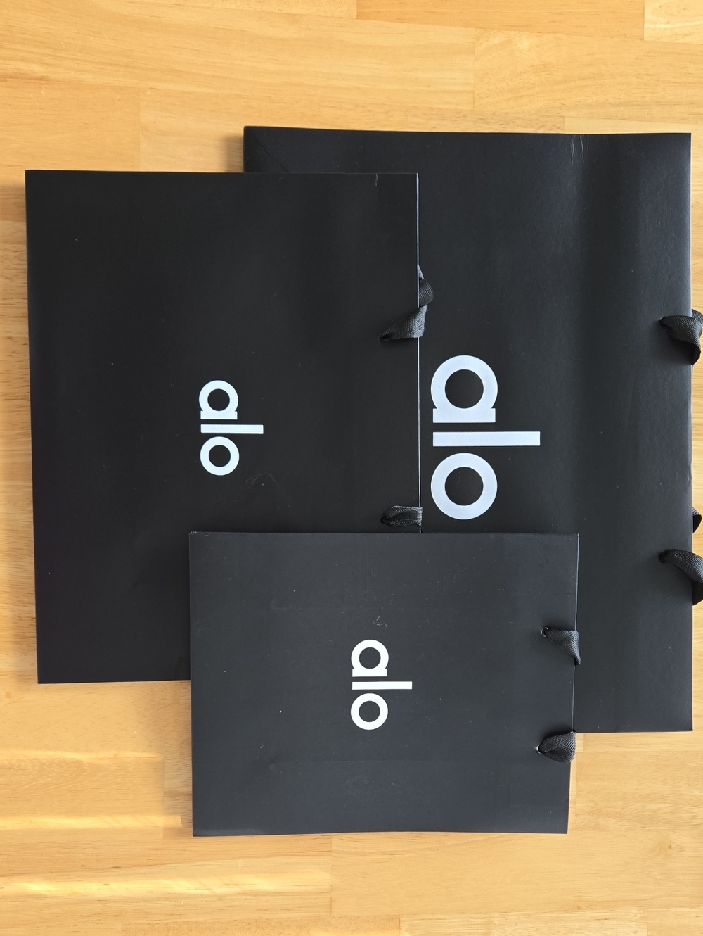 ALO Yoga Black Gift Bags Set W/Logo S,M & L